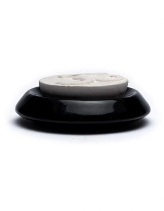 Aromasteen Ohm Zwart