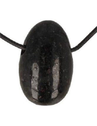 Nuummiet hanger doorboord